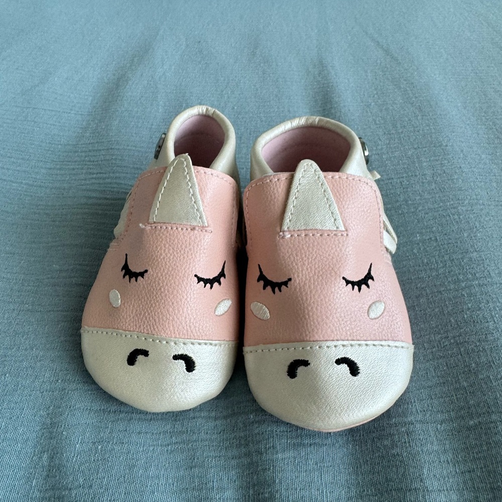 🛎️ Clearance Nichole Miller NewYork Baby Girl Shoes Size 6-12 Months